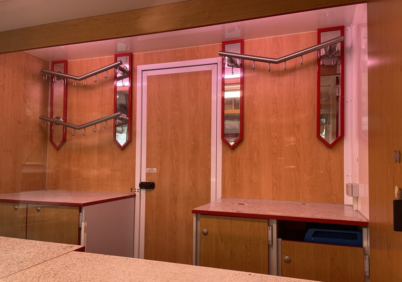 Renault Master Autosklep Wędli Gastronomiczny Food Truck Foodtruck sklep W-zasil 20 - משאית ממכר: תמונה 3 Renault Master Autosklep Wędli Gastronomiczny Food Truck Foodtruck sklep W-zasil 20 - משאית ממכר: תמונה 3