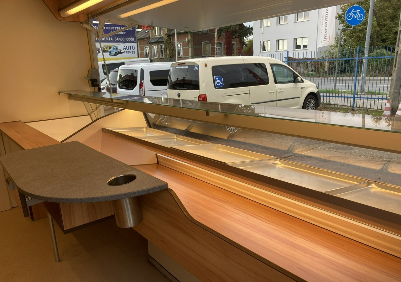 Renault Master Autosklep pie sklep Bar Gastronomiczny Food Truck Foodtruck Borco 20 - משאית ממכר: תמונה 5 Renault Master Autosklep pie sklep Bar Gastronomiczny Food Truck Foodtruck Borco 20 - משאית ממכר: תמונה 5