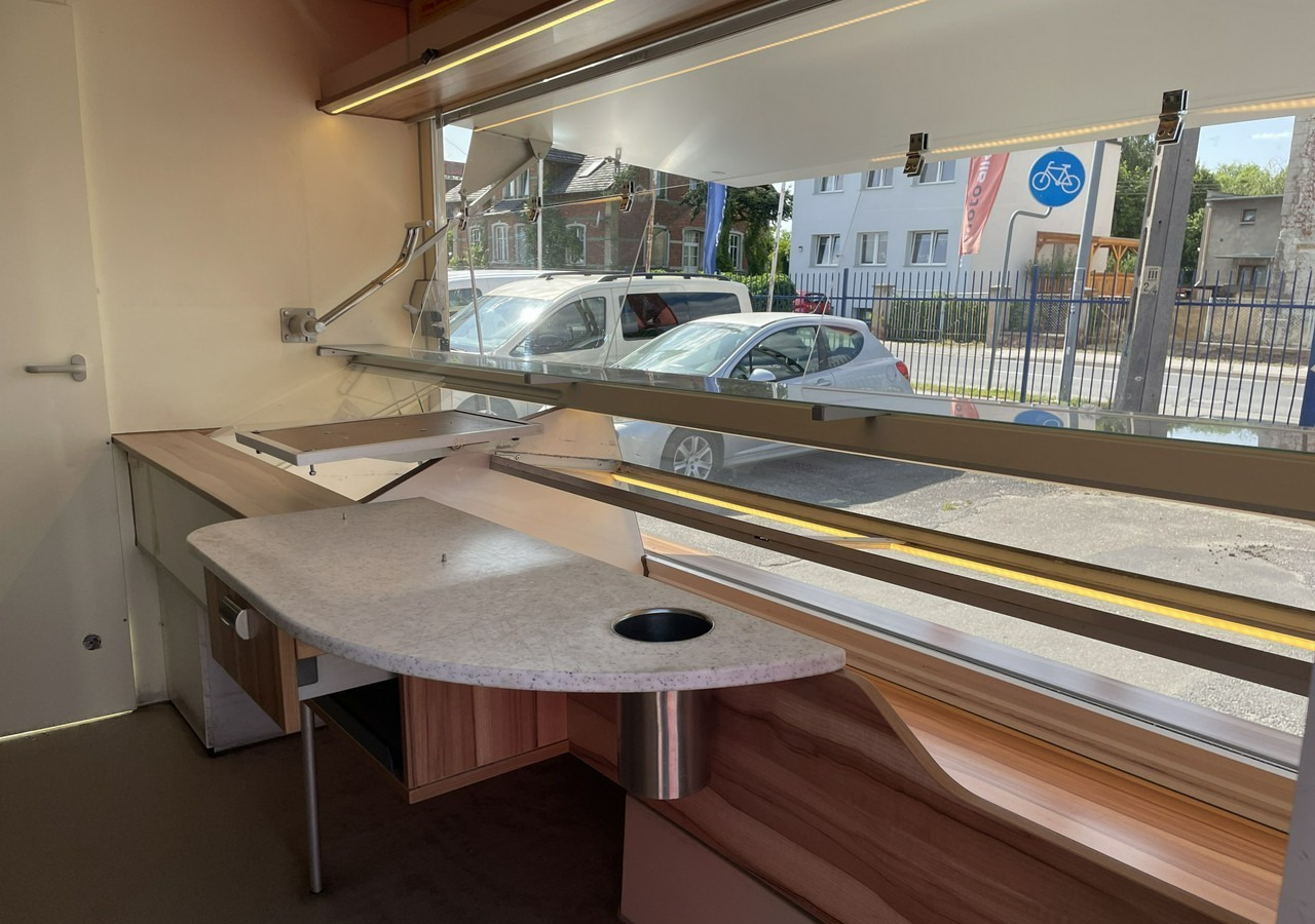 Renault Master Autosklep pieczywa Gastronomiczny Food Truck Foodtruck Sklep Borco20 - משאית ממכר: תמונה 5 Renault Master Autosklep pieczywa Gastronomiczny Food Truck Foodtruck Sklep Borco20 - משאית ממכר: תמונה 5