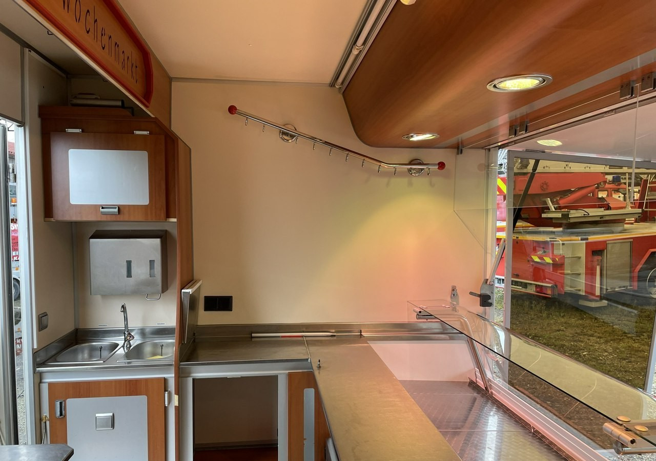 Renault Master Autosklep wędl Gastronomiczny Food Truck Foodtruck Sklep Klima Borc - משאית ממכר: תמונה 5 Renault Master Autosklep wędl Gastronomiczny Food Truck Foodtruck Sklep Klima Borc - משאית ממכר: תמונה 5