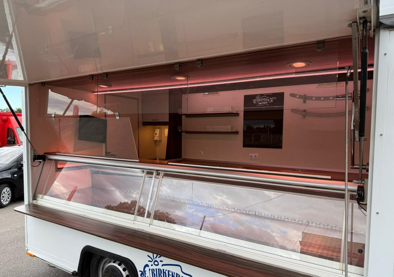 Renault Master Autosklep wędlin Gastronomiczny Food Truck Foodtruck Sklep Solar 20 - משאית ממכר: תמונה 4 Renault Master Autosklep wędlin Gastronomiczny Food Truck Foodtruck Sklep Solar 20 - משאית ממכר: תמונה 4