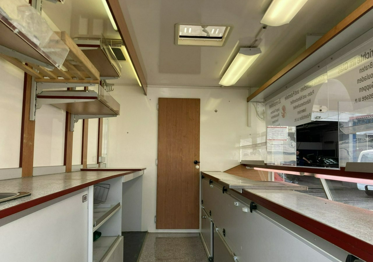 Renault Master Master Autosklep Gastronomiczny Food Truck Foodtruck Sklep bar 2009 - משאית ממכר: תמונה 1 Renault Master Master Autosklep Gastronomiczny Food Truck Foodtruck Sklep bar 2009 - משאית ממכר: תמונה 1