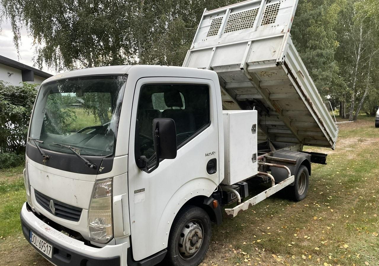 Renault Maxity Renault Maxity 3,0-150KM Canter Wywrotka skrzynia 2010 - כלי רכב מסחרי מזהיר: תמונה 2 Renault Maxity Renault Maxity 3,0-150KM Canter Wywrotka skrzynia 2010 - כלי רכב מסחרי מזהיר: תמונה 2