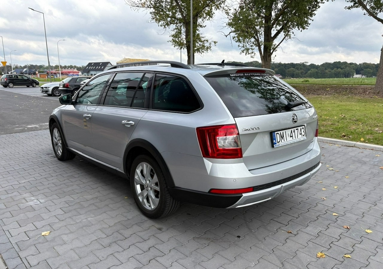 Skoda Octavia III Skoda Octavia 4X4 Scout 2.0 TDI -150KM Model 2017 Bezwypadkowa FV 23 - מכונית: תמונה 5 Skoda Octavia III Skoda Octavia 4X4 Scout 2.0 TDI -150KM Model 2017 Bezwypadkowa FV 23 - מכונית: תמונה 5