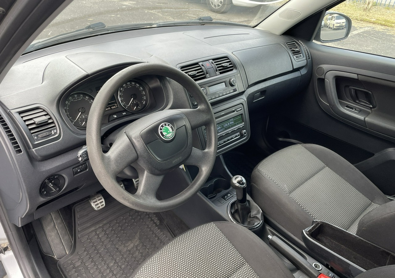 Skoda Roomster I Roomster Scout 1.6-16V Klima 2012 - מכונית: תמונה 2 Skoda Roomster I Roomster Scout 1.6-16V Klima 2012 - מכונית: תמונה 2