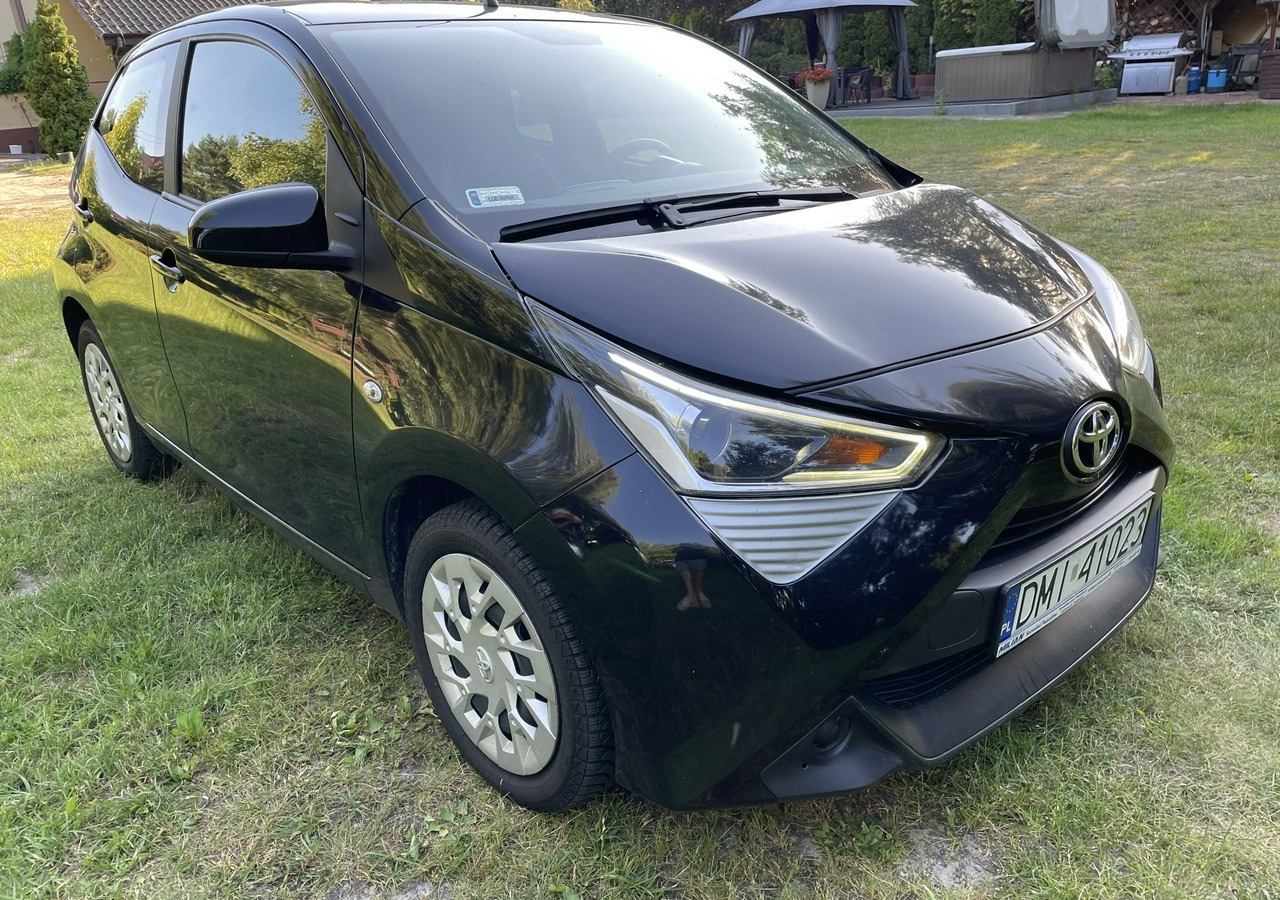 Toyota Aygo II Toyota Aygo 1.0-16V Klima Salon PL 24651km Model 2021 - האצ'בק: תמונה 1 Toyota Aygo II Toyota Aygo 1.0-16V Klima Salon PL 24651km Model 2021 - האצ'בק: תמונה 1