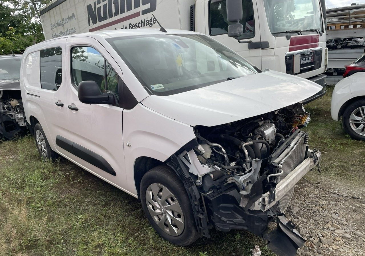 Toyota Inny Toyota Toyota Proace City MAXI Automat Klima 5-osob Salon PL Model 2020 - כלי רכב מסחרי עם לוח: תמונה 4 Toyota Inny Toyota Toyota Proace City MAXI Automat Klima 5-osob Salon PL Model 2020 - כלי רכב מסחרי עם לוח: תמונה 4
