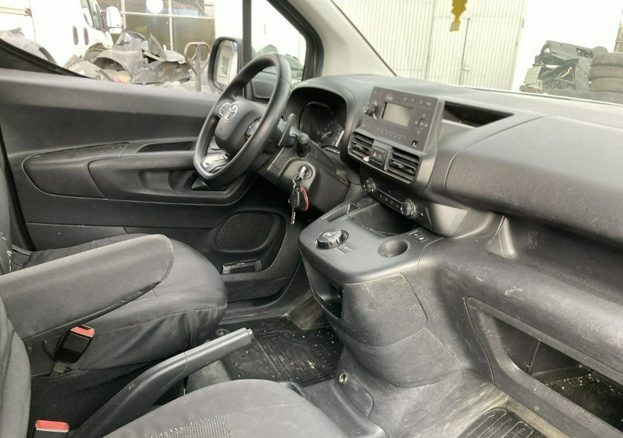 Toyota Inny Toyota - כלי רכב מסחרי עם לוח: תמונה 4 Toyota Inny Toyota - כלי רכב מסחרי עם לוח: תמונה 4
