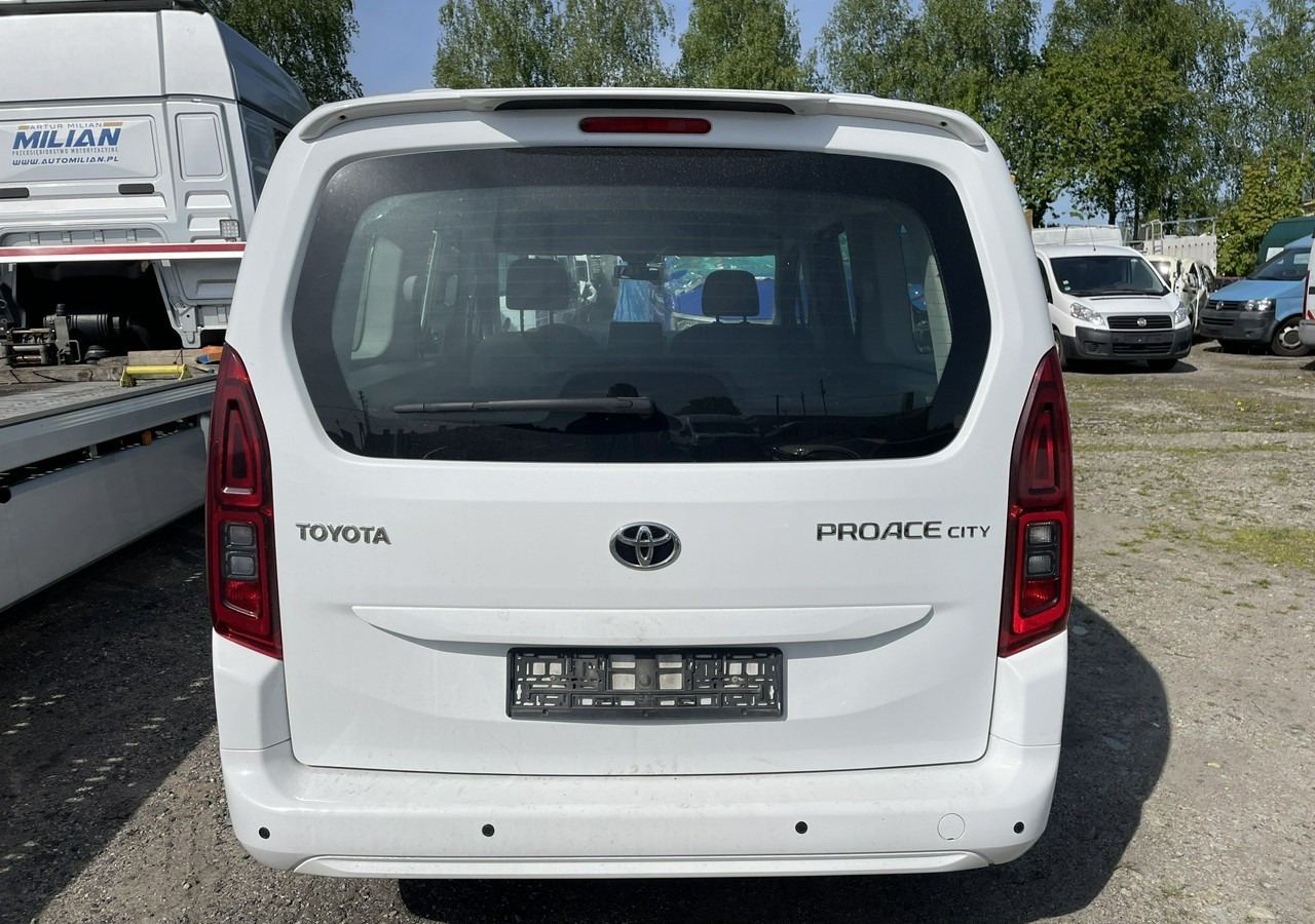 מכונית Toyota ProAce Proace City Verso Toyota Proace City Verso Long 1.5 D-4D Business 2021Salon: תמונה 20