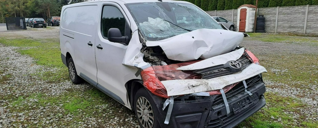 Toyota Proace Toyota Proace Maxi Klima chlodnia izoterma 2020 Salon PL - כלי רכב מסחרי לקירור: תמונה 4 Toyota Proace Toyota Proace Maxi Klima chlodnia izoterma 2020 Salon PL - כלי רכב מסחרי לקירור: תמונה 4