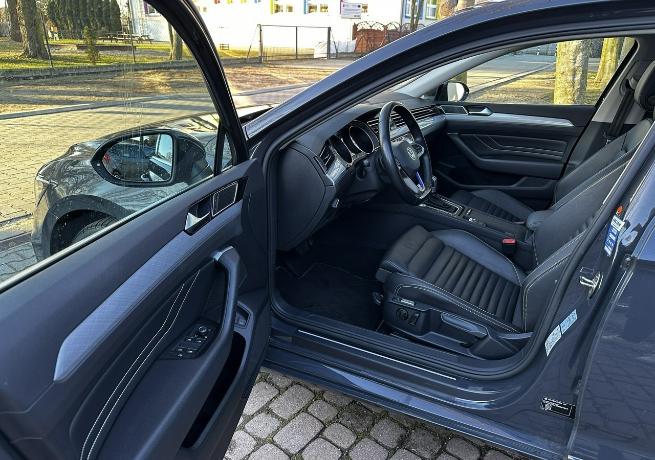 מכונית Volkswagen Passat B8 GTE 1.4TSI 218KM Hybryda Plug-in zasięg 50km Panorama*Navi*Skóra*FV2: תמונה 8