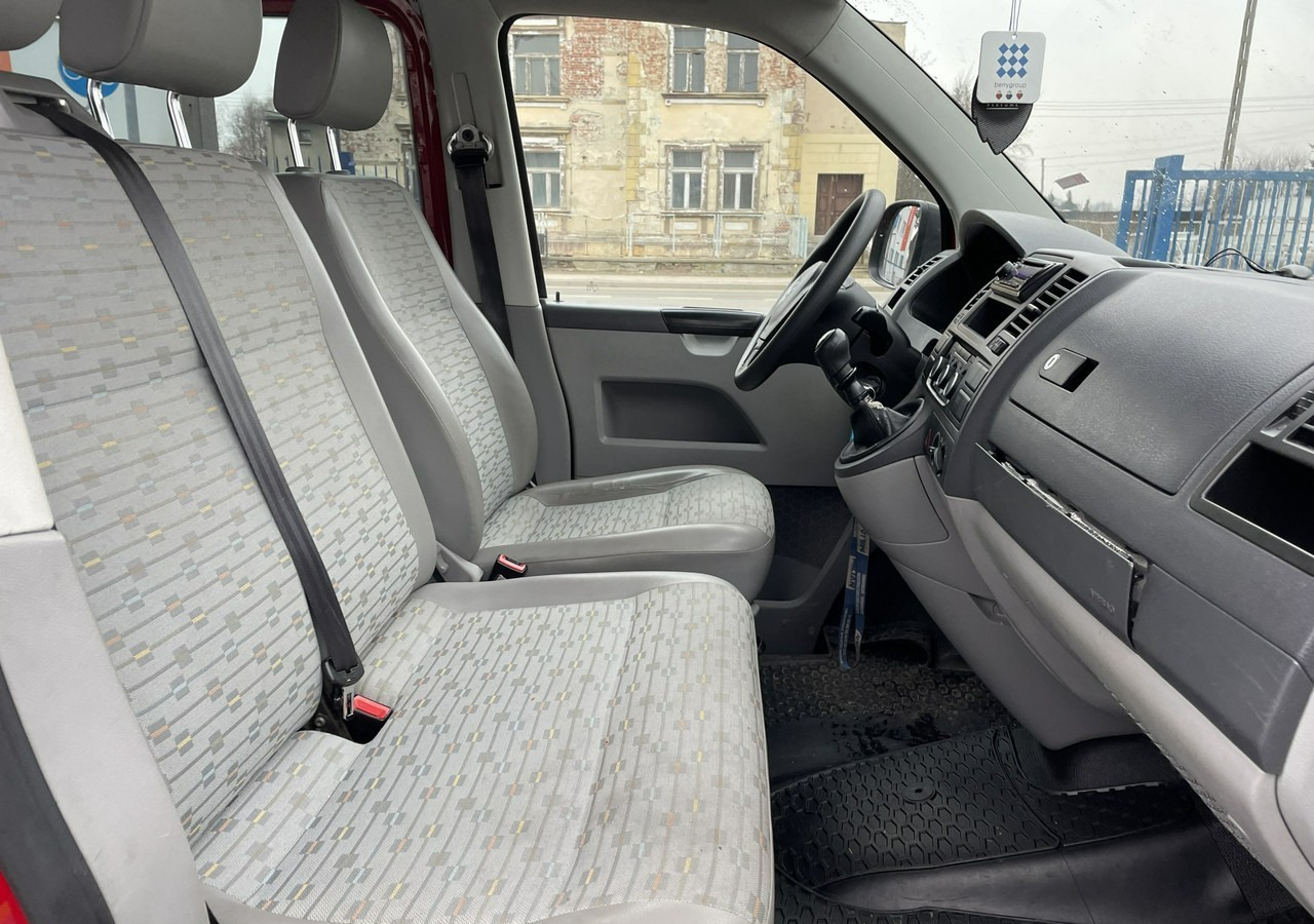 מכונית Volkswagen Transporter T5 Transporter T5 Lift 2.0 Tdi 9-osob Klima 2011: תמונה 11