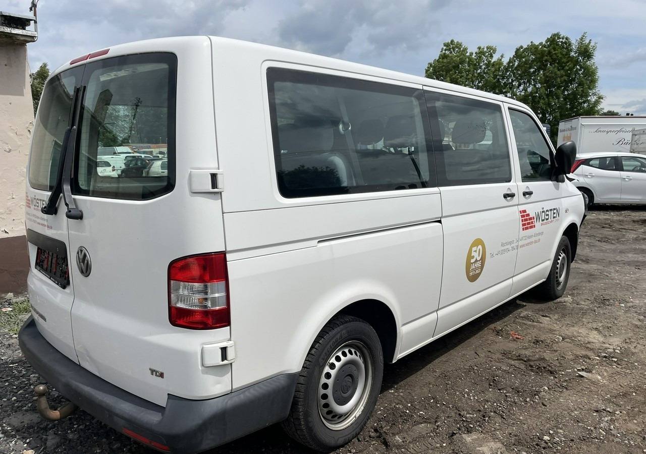 Volkswagen Transporter T5 Volkswagen Transporter Long 2.0-140KM 9-osobowy Model 2015 - מכונית: תמונה 2 Volkswagen Transporter T5 Volkswagen Transporter Long 2.0-140KM 9-osobowy Model 2015 - מכונית: תמונה 2