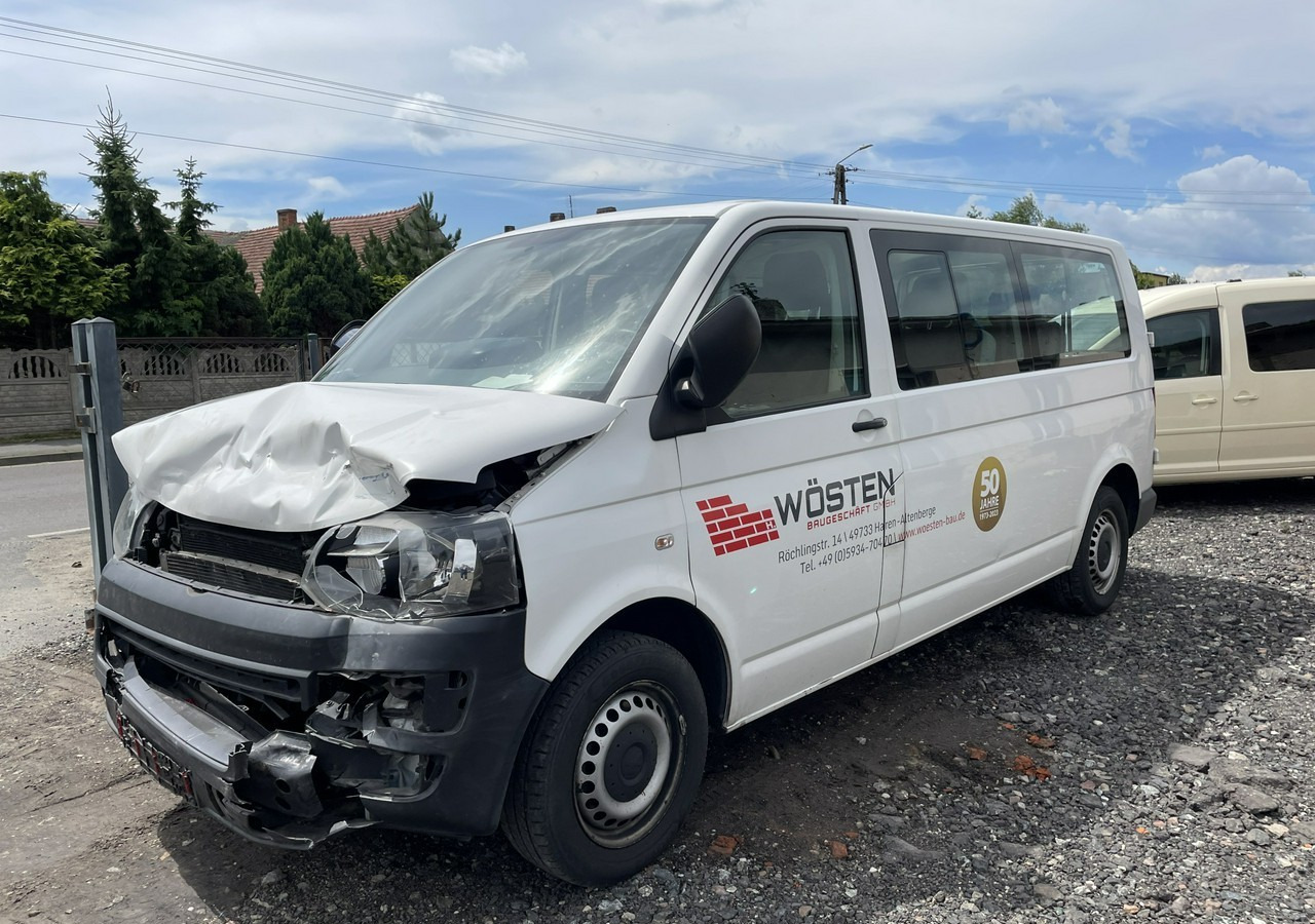 Volkswagen Transporter T5 Volkswagen Transporter Long 2.0-140KM 9-osobowy Model 2015 - מכונית: תמונה 3 Volkswagen Transporter T5 Volkswagen Transporter Long 2.0-140KM 9-osobowy Model 2015 - מכונית: תמונה 3