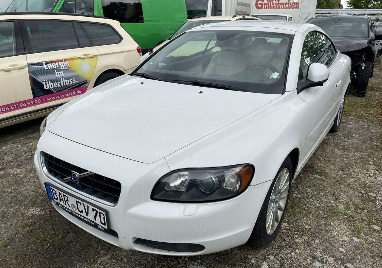 Volvo C70 II Volvo C70 2.0-136KM Cabrio Kabriolet 2010 - מכונית: תמונה 1 Volvo C70 II Volvo C70 2.0-136KM Cabrio Kabriolet 2010 - מכונית: תמונה 1
