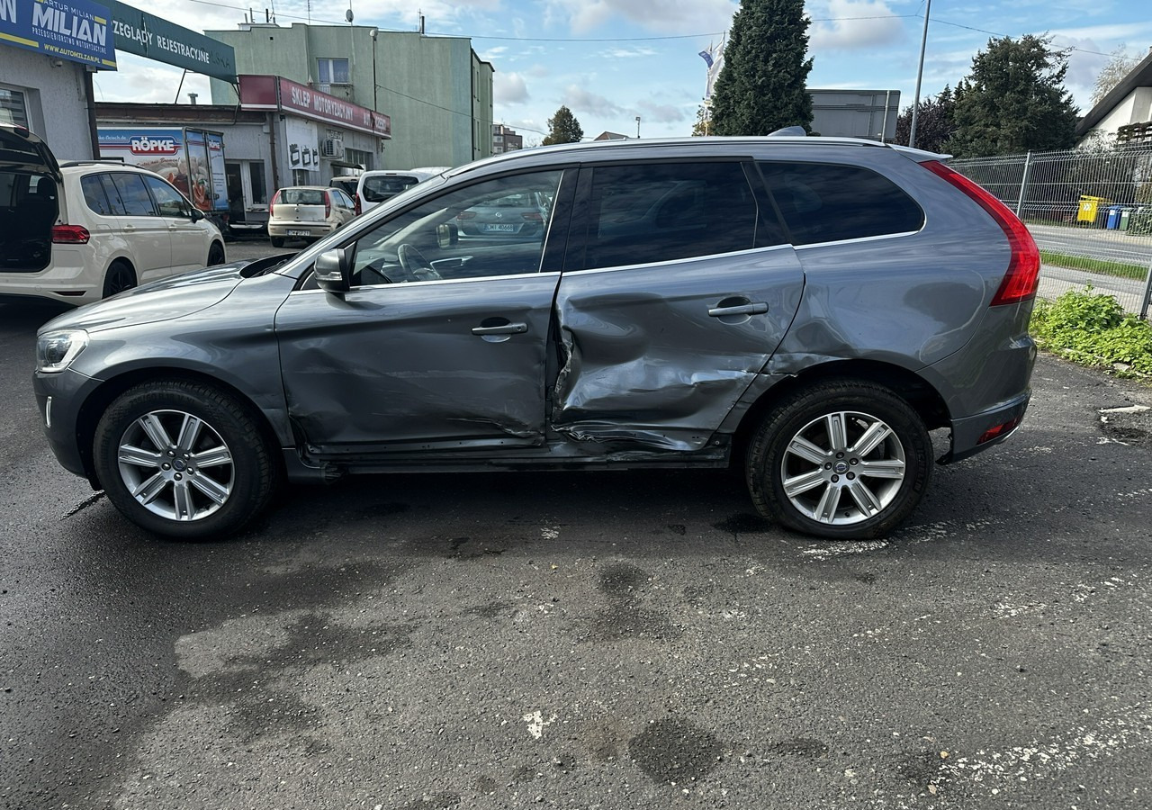 Volvo XC60 I Volvo XC 60 D4AWD Bogate wyposażenie 2017 - SUV: תמונה 4 Volvo XC60 I Volvo XC 60 D4AWD Bogate wyposażenie 2017 - SUV: תמונה 4