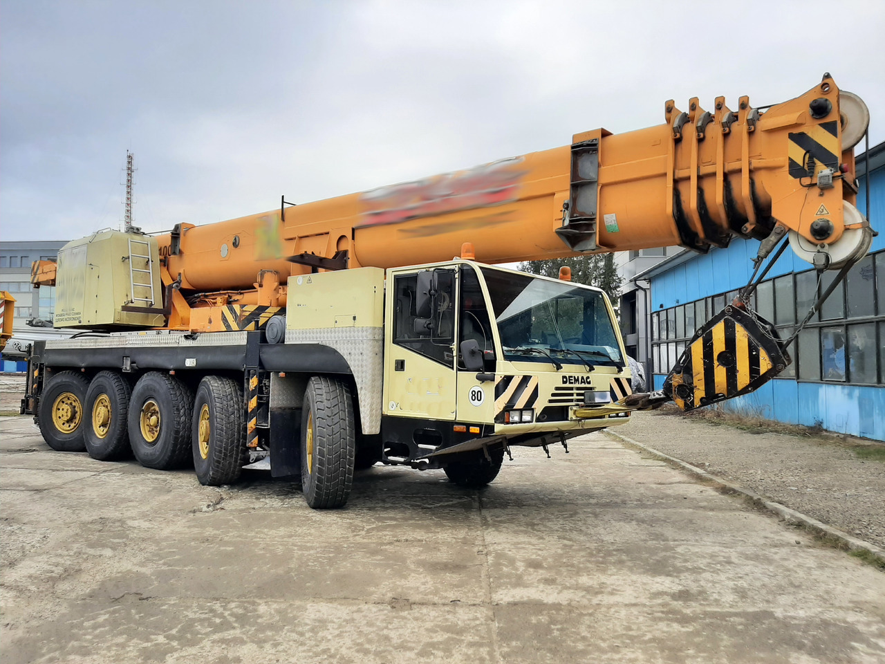 TEREX DEMAG AC100 - עגורן נייד: תמונה 2 TEREX DEMAG AC100 - עגורן נייד: תמונה 2