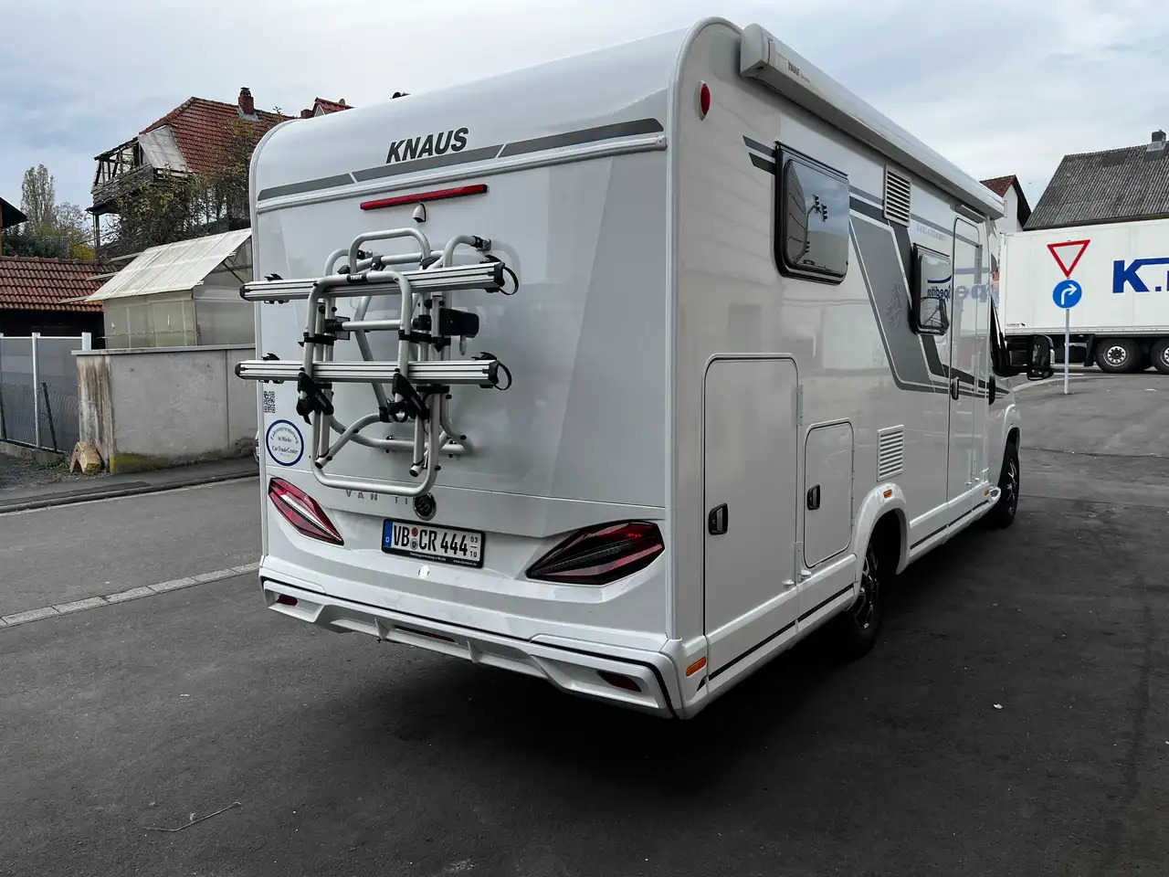 Knaus VAN TI 650 MEG VANSATION - רכב ממונע חצי-משולב: תמונה 4 Knaus VAN TI 650 MEG VANSATION - רכב ממונע חצי-משולב: תמונה 4