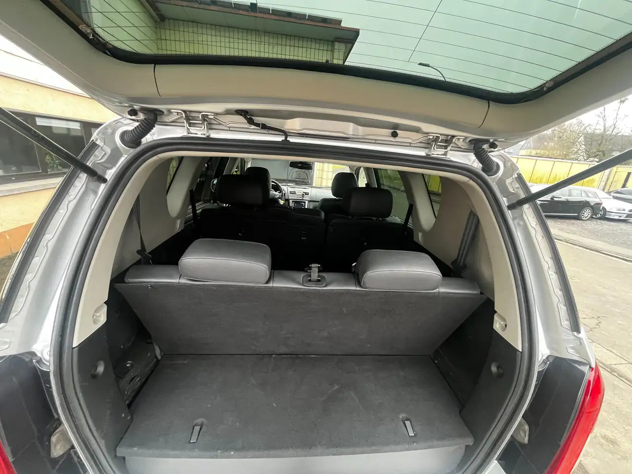 SsangYong Rexton Rexton 2.2 TD 4x4|AUTOM|7SITZ - SUV: תמונה 5 SsangYong Rexton Rexton 2.2 TD 4x4|AUTOM|7SITZ - SUV: תמונה 5