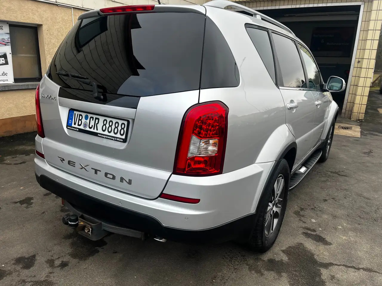 SsangYong Rexton Rexton 2.2 TD 4x4|AUTOM|7SITZ - SUV: תמונה 4 SsangYong Rexton Rexton 2.2 TD 4x4|AUTOM|7SITZ - SUV: תמונה 4