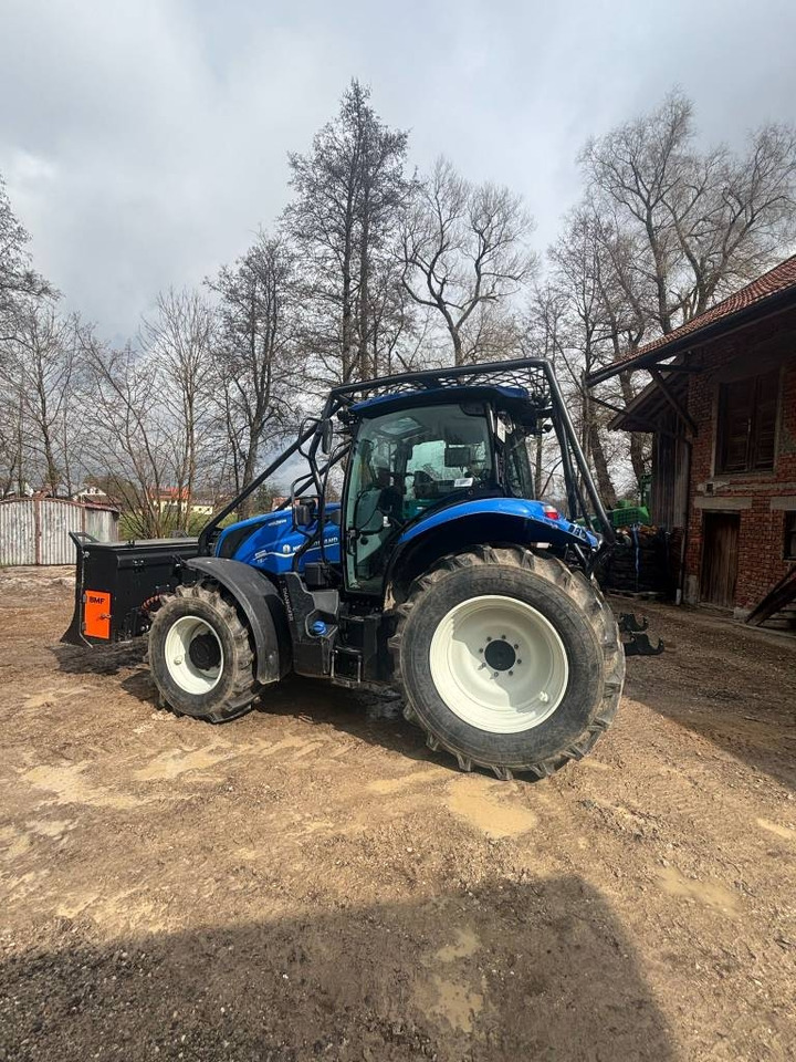 New Holland T5.110 AutoCommand - טרקטור יער: תמונה 1 New Holland T5.110 AutoCommand - טרקטור יער: תמונה 1