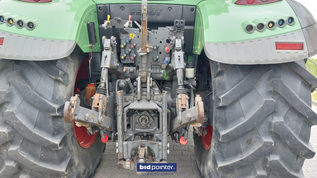 Fendt 720 Vario - טרקטור חקלאי: תמונה 2 Fendt 720 Vario - טרקטור חקלאי: תמונה 2