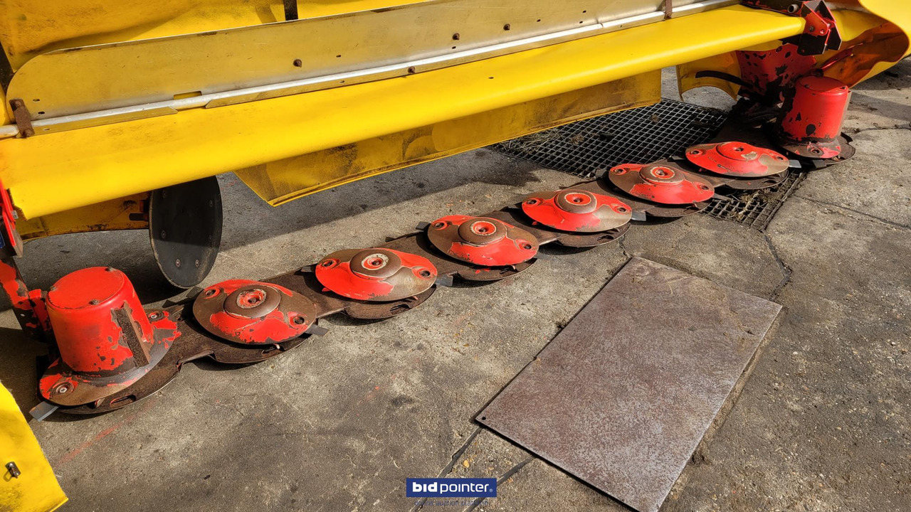 Pottinger Novadic 350 - מכסחה: תמונה 4 Pottinger Novadic 350 - מכסחה: תמונה 4