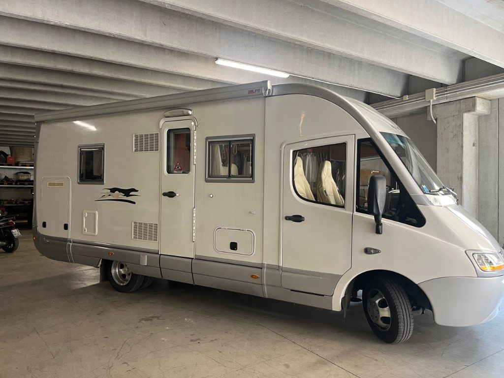 LAIKA REXOSLINE 721 - רכב ממונע משולב: תמונה 1 LAIKA REXOSLINE 721 - רכב ממונע משולב: תמונה 1