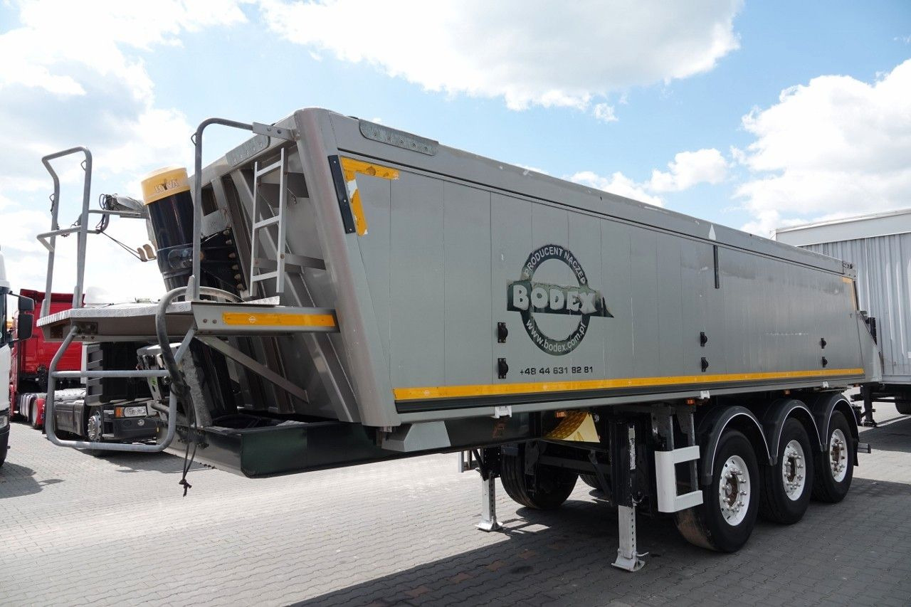 BODEX WYWROTKA 25 m3 / ALUMINIOWA / 2X OŚ PODNO - סמיטריילר עם מזהיר: תמונה 4 BODEX WYWROTKA 25 m3 / ALUMINIOWA / 2X OŚ PODNO - סמיטריילר עם מזהיר: תמונה 4