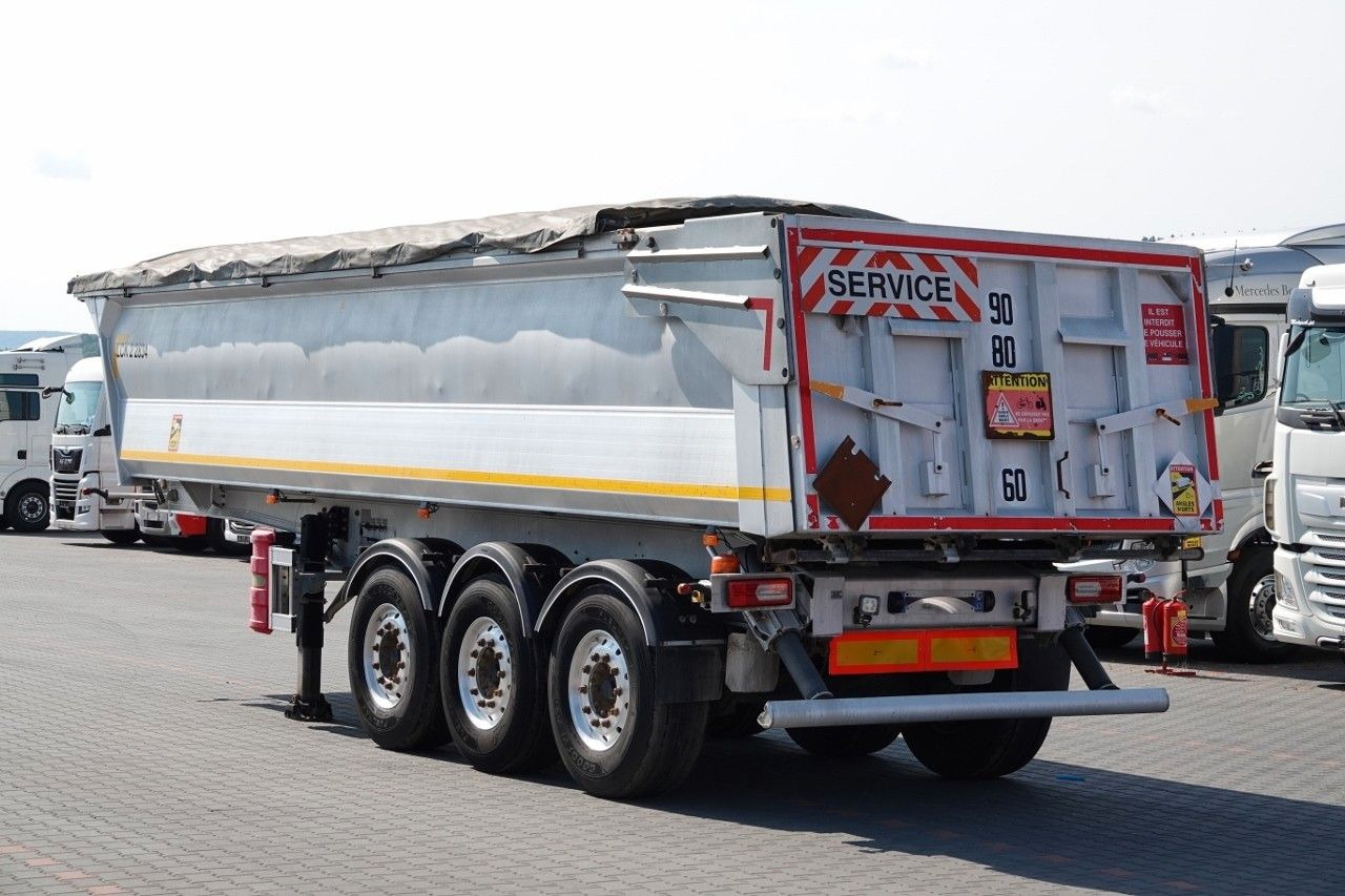 Benalu WYWROTKA 27 m3 / ALUMINIOWA / HYDRAULICZNA KLAPA - סמיטריילר עם מזהיר: תמונה 4 Benalu WYWROTKA 27 m3 / ALUMINIOWA / HYDRAULICZNA KLAPA - סמיטריילר עם מזהיר: תמונה 4
