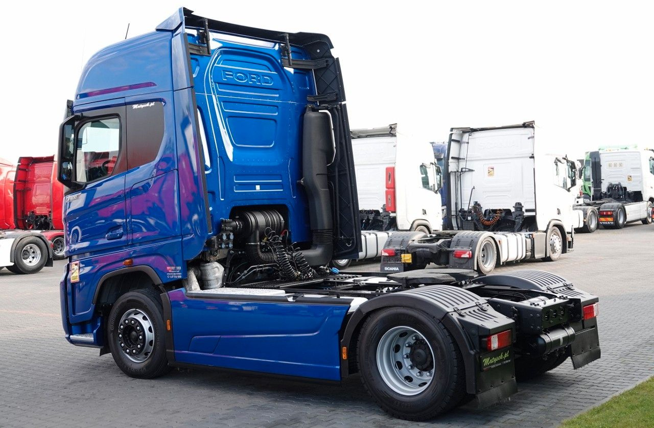 Ford F-MAX 500 / RETARDER / OPONY 100% / PO KONTRAKC - יחידת טרקטור: תמונה 4 Ford F-MAX 500 / RETARDER / OPONY 100% / PO KONTRAKC - יחידת טרקטור: תמונה 4