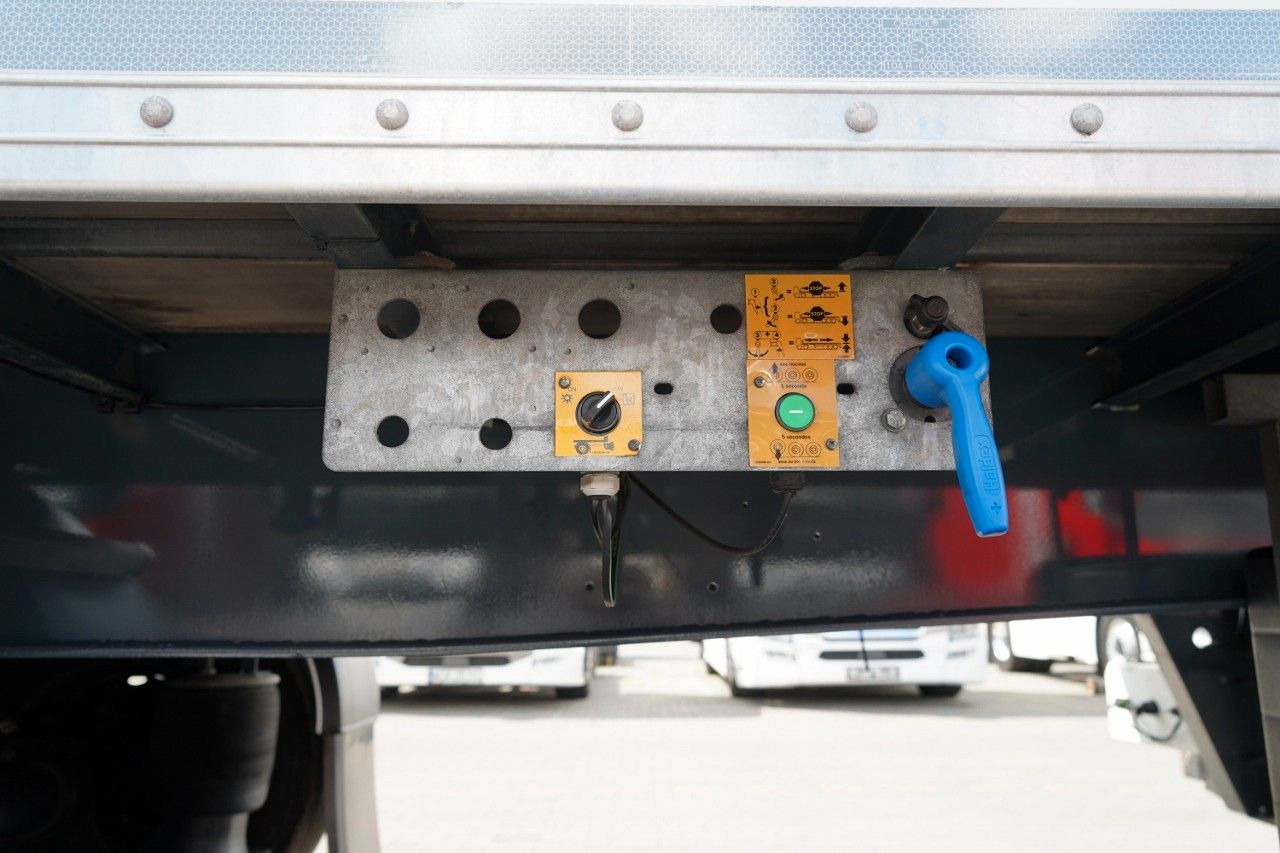 סמיטריילר עם קירור Frühauf KONTENER / KOFFER / DOPPLESTOCK / OSIE SAF /: תמונה 11 סמיטריילר עם קירור Frühauf KONTENER / KOFFER / DOPPLESTOCK / OSIE SAF /: תמונה 11