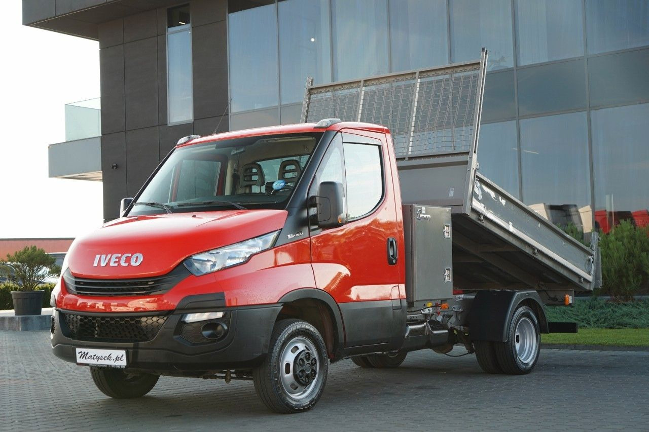 Iveco DAILY 35C12D / - כלי רכב מסחרי מזהיר: תמונה 3 Iveco DAILY 35C12D / - כלי רכב מסחרי מזהיר: תמונה 3