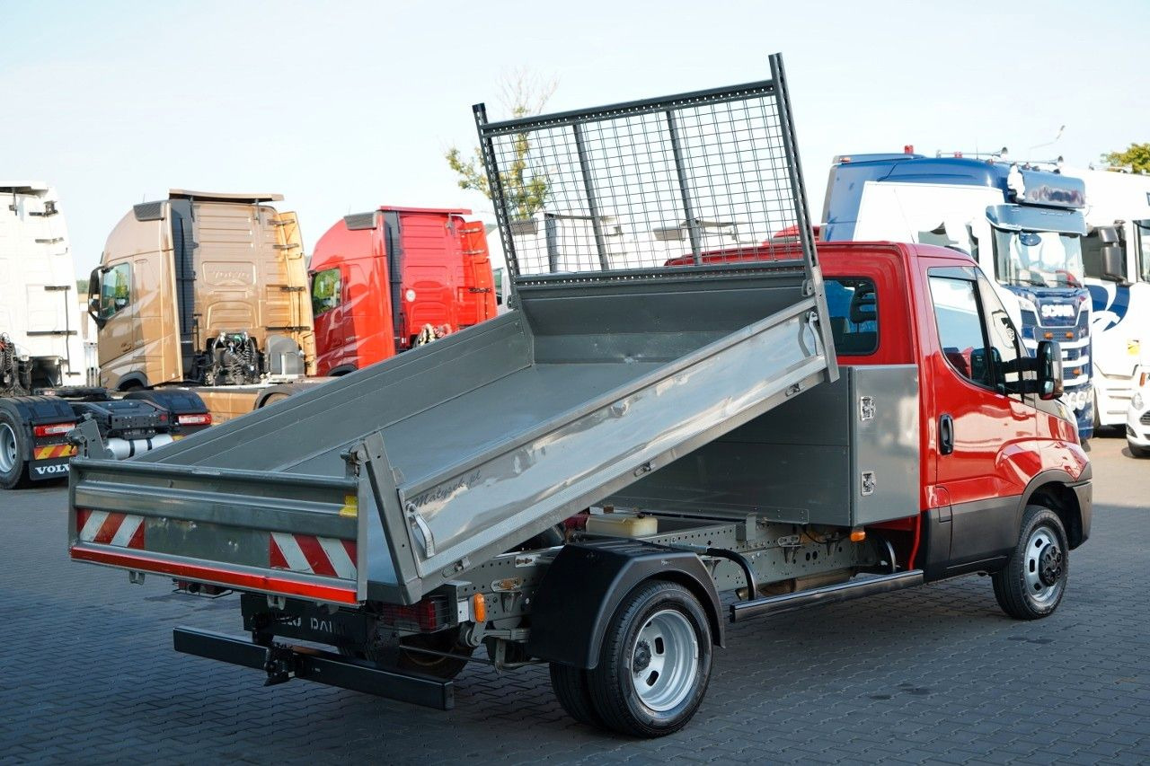 Iveco DAILY 35C12D / - כלי רכב מסחרי מזהיר: תמונה 5 Iveco DAILY 35C12D / - כלי רכב מסחרי מזהיר: תמונה 5