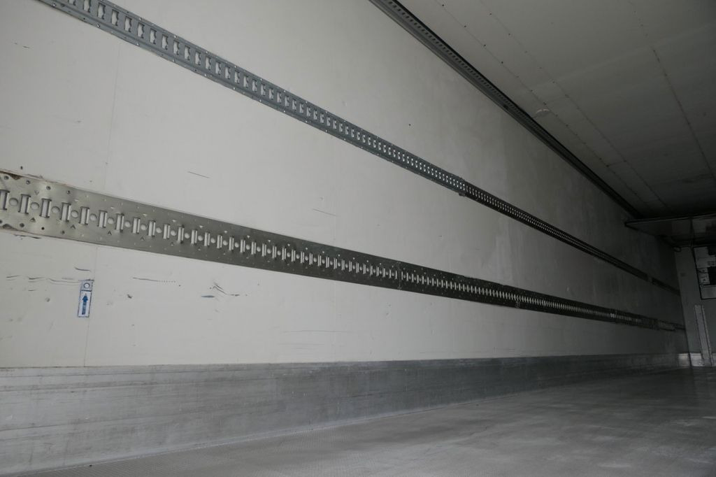 הַחכָּרָה Krone KKRONE / CHŁODNIA / CARRIER VECTOR 1950 MT / BI Krone KKRONE / CHŁODNIA / CARRIER VECTOR 1950 MT / BI Krone KKRONE / CHŁODNIA / CARRIER VECTOR 1950 MT / BI Krone KKRONE / CHŁODNIA / CARRIER VECTOR 1950 MT / BI: תמונה 15 הַחכָּרָה Krone KKRONE / CHŁODNIA / CARRIER VECTOR 1950 MT / BI Krone KKRONE / CHŁODNIA / CARRIER VECTOR 1950 MT / BI Krone KKRONE / CHŁODNIA / CARRIER VECTOR 1950 MT / BI Krone KKRONE / CHŁODNIA / CARRIER VECTOR 1950 MT / BI: תמונה 15