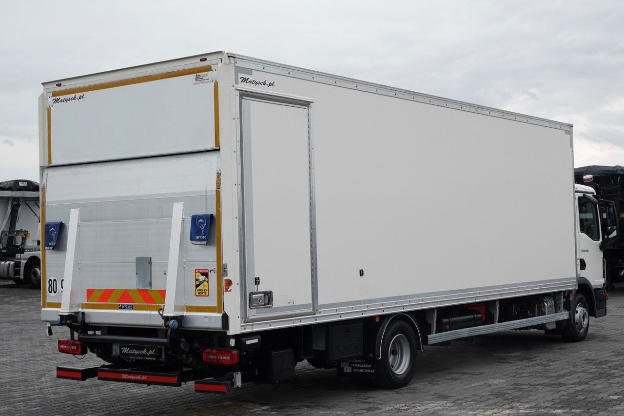 MAN TGL 12.250 / SOLÓWKA / KONTENER 8 M / WINDA / BO - משאית תיבה: תמונה 3 MAN TGL 12.250 / SOLÓWKA / KONTENER 8 M / WINDA / BO - משאית תיבה: תמונה 3