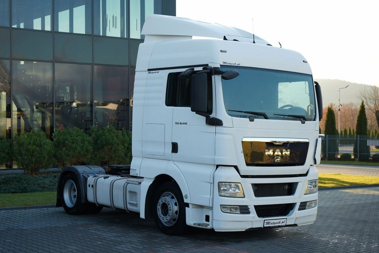 MAN TGX 18.440 / XLX / MEGA / MANUAL / LOW DECK - יחידת טרקטור: תמונה 2 MAN TGX 18.440 / XLX / MEGA / MANUAL / LOW DECK - יחידת טרקטור: תמונה 2