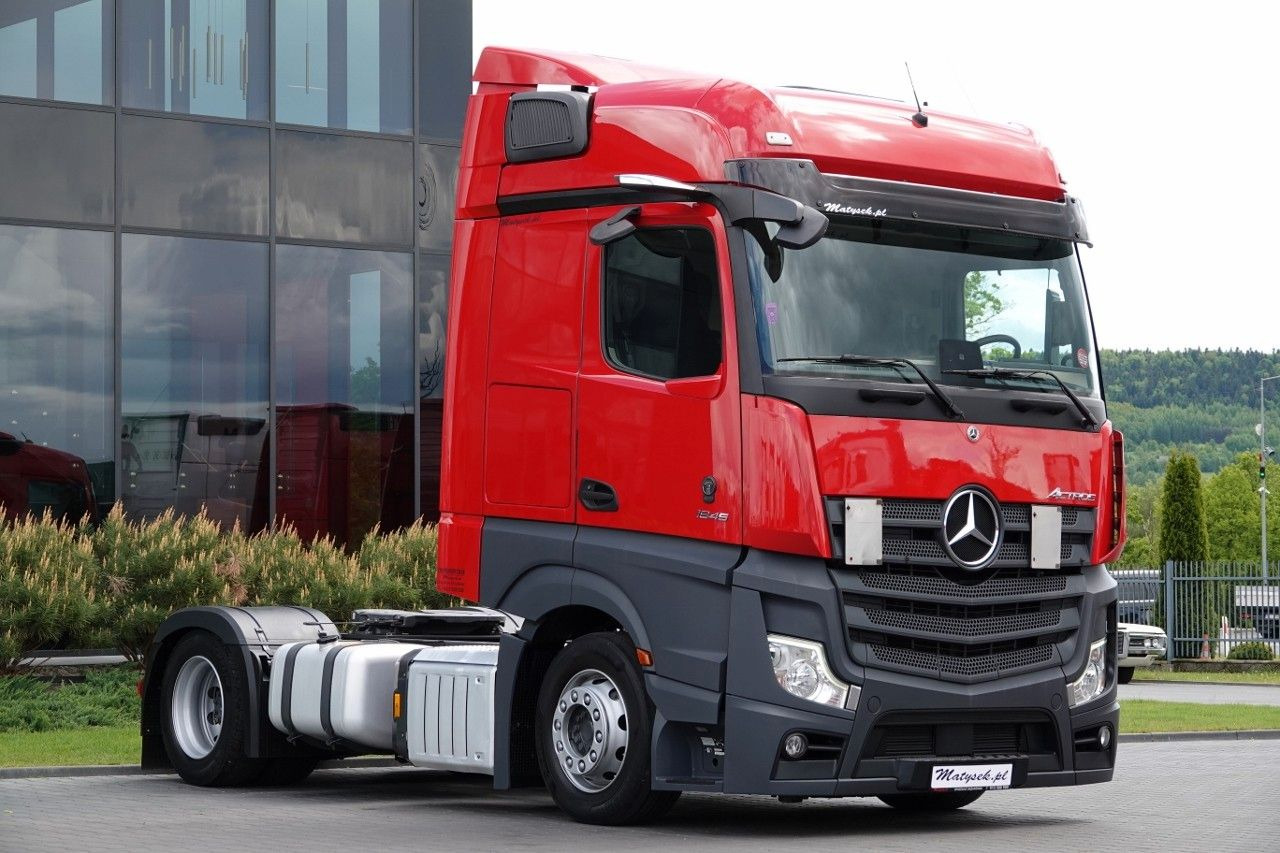 Mercedes-Benz ACTROS 1845 / LOW DECK / MEGA / BIG SPACE / PO K - יחידת טרקטור: תמונה 2 Mercedes-Benz ACTROS 1845 / LOW DECK / MEGA / BIG SPACE / PO K - יחידת טרקטור: תמונה 2