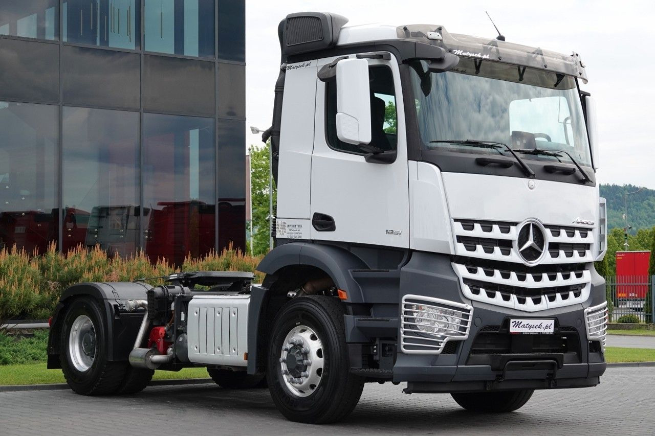 Mercedes-Benz AROCS 1851 / 4X4 / HYDRODRIVE / KOMPRESOR DO WY - יחידת טרקטור: תמונה 1 Mercedes-Benz AROCS 1851 / 4X4 / HYDRODRIVE / KOMPRESOR DO WY - יחידת טרקטור: תמונה 1