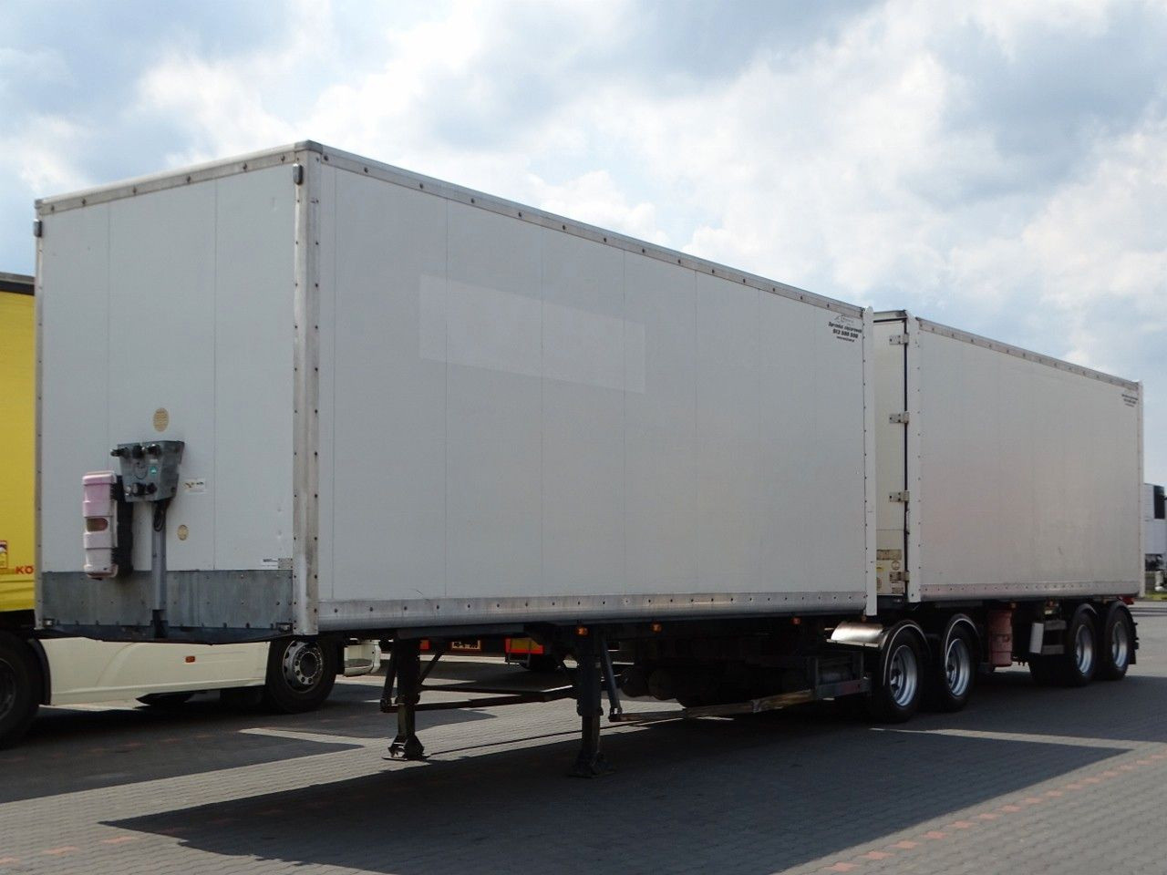 Samro JUMBO VEHICULAR BOX- 7,3 M + 7,3 M/KOFFER TANDEM - סמיטריילר בתיבה סגורה: תמונה 1 Samro JUMBO VEHICULAR BOX- 7,3 M + 7,3 M/KOFFER TANDEM - סמיטריילר בתיבה סגורה: תמונה 1