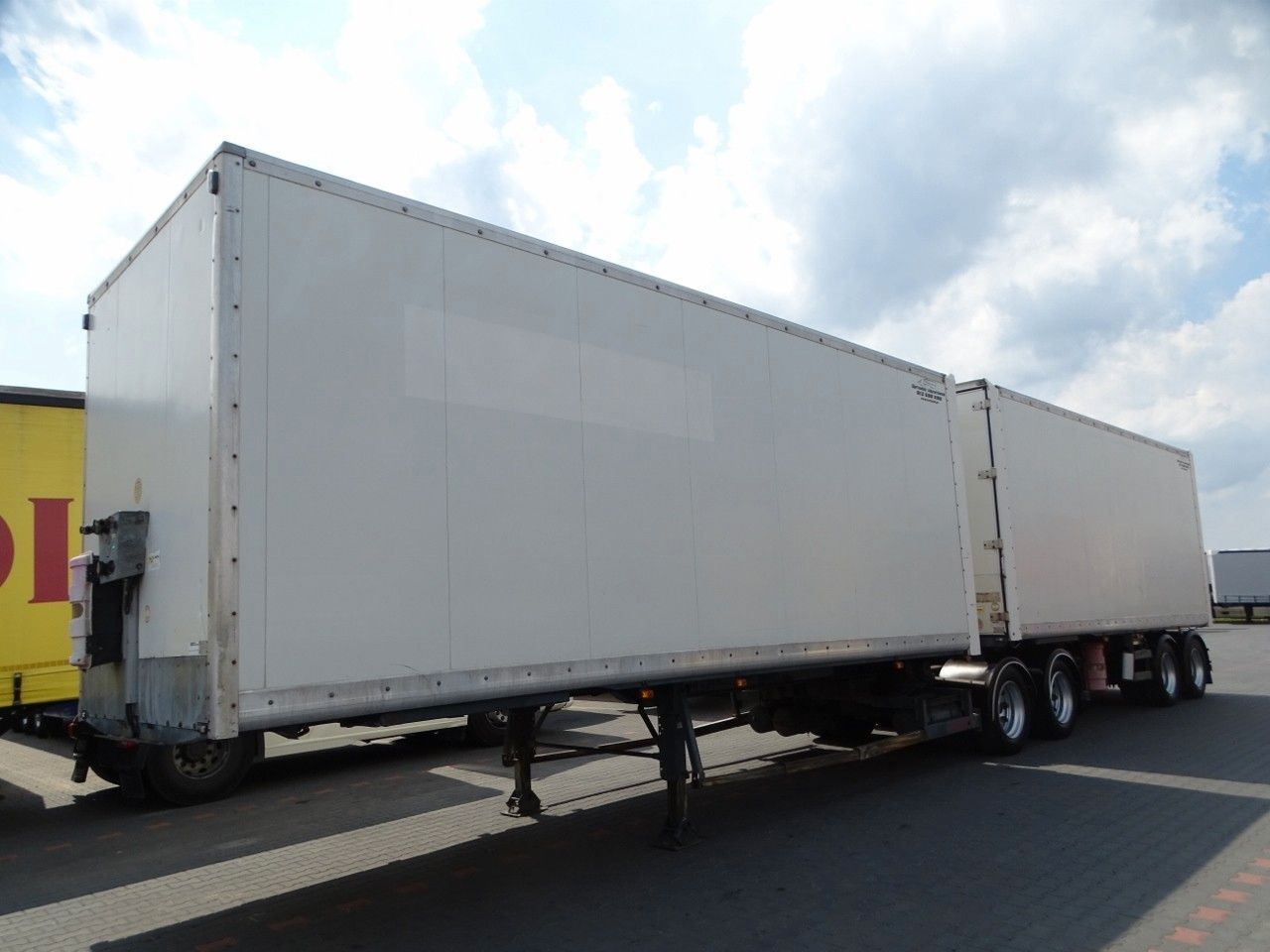 Samro JUMBO VEHICULAR BOX- 7,3 M + 7,3 M/KOFFER TANDEM - סמיטריילר בתיבה סגורה: תמונה 2 Samro JUMBO VEHICULAR BOX- 7,3 M + 7,3 M/KOFFER TANDEM - סמיטריילר בתיבה סגורה: תמונה 2