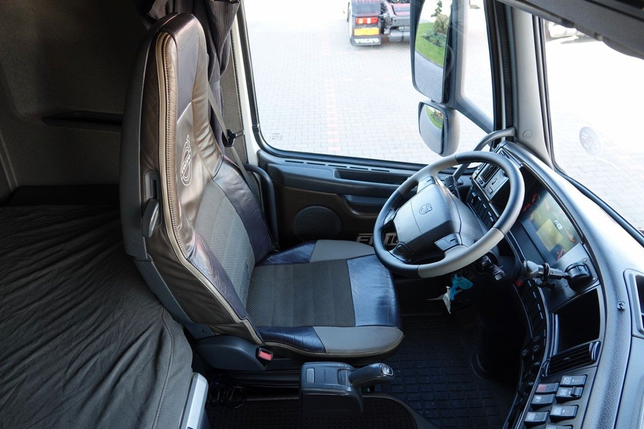 יחידת טרקטור Volvo FH 16 / 600 / 6x4 / DMC: 180.000 KG !! / SPROWAD: תמונה 13
