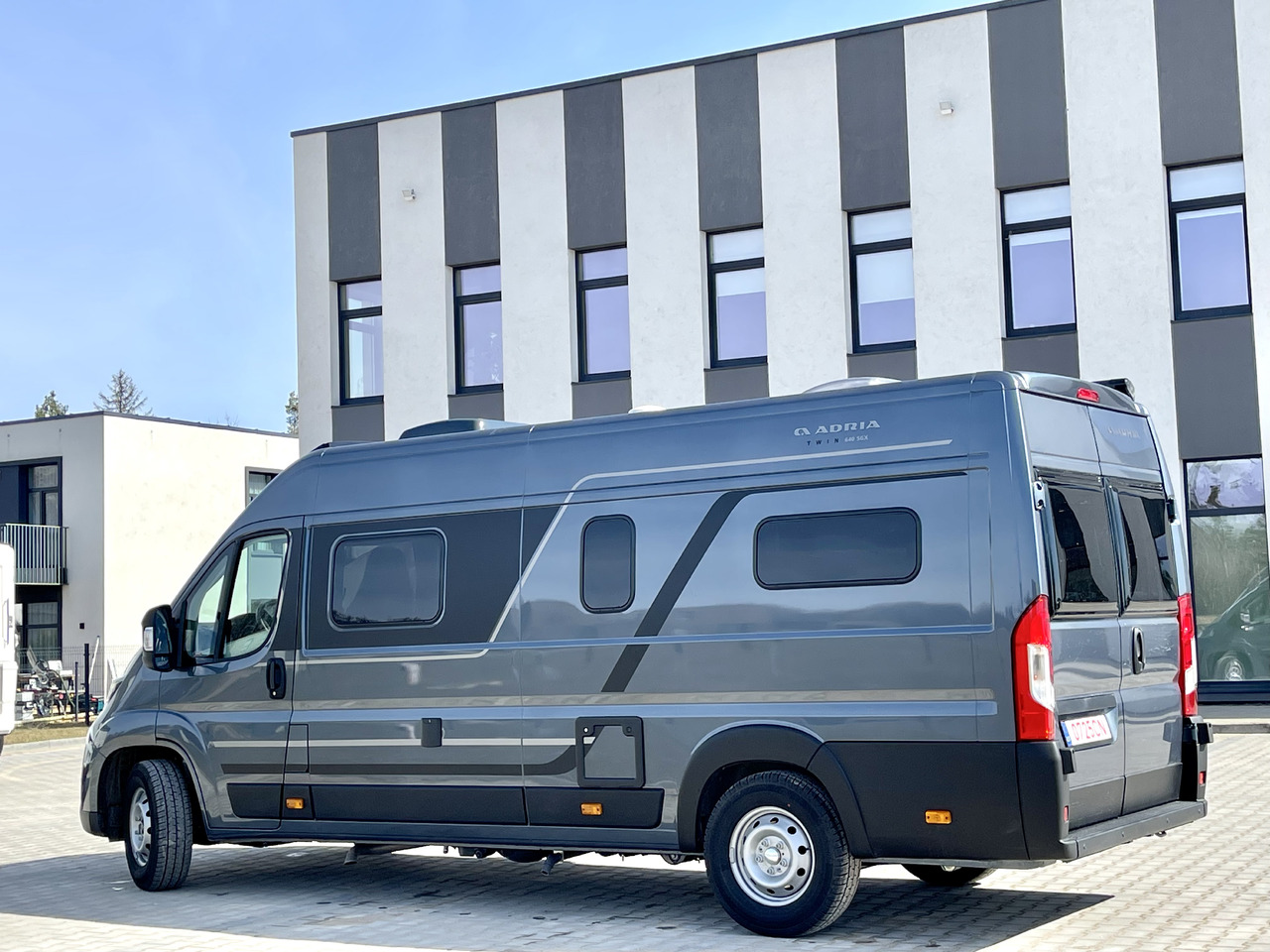 ADRIA TWIN 640 SGX - מוטורהום: תמונה 3 ADRIA TWIN 640 SGX - מוטורהום: תמונה 3
