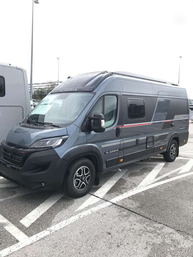 ADRIA Twin Sport 640 SG - מוטורהום: תמונה 1 ADRIA Twin Sport 640 SG - מוטורהום: תמונה 1