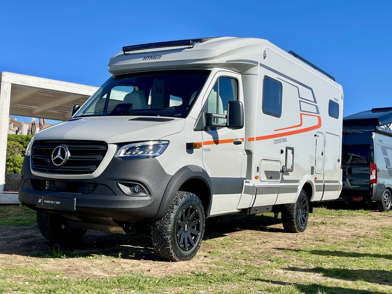 HYMER / ERIBA Cross Trail - רכב ממונע חצי-משולב: תמונה 2 HYMER / ERIBA Cross Trail - רכב ממונע חצי-משולב: תמונה 2