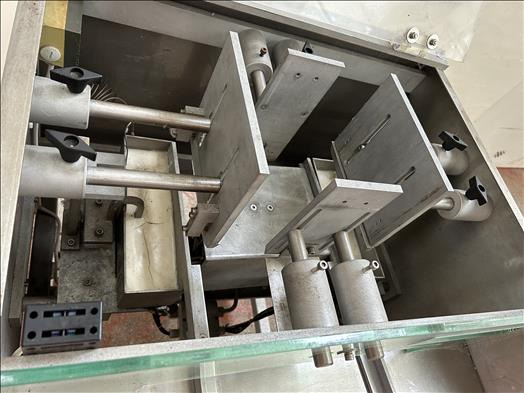 Freemantle 2FS Two flap sealer - מכונת אריזה: תמונה 4 Freemantle 2FS Two flap sealer - מכונת אריזה: תמונה 4