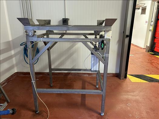 NNP IBC tilting frame - מכונת מזון: תמונה 1 NNP IBC tilting frame - מכונת מזון: תמונה 1