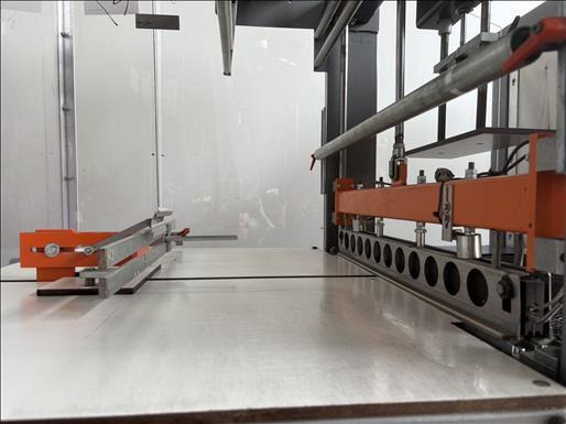 Wraps UK Easy700S Shrink sleeve wrapper - מכונת אריזה: תמונה 3 Wraps UK Easy700S Shrink sleeve wrapper - מכונת אריזה: תמונה 3