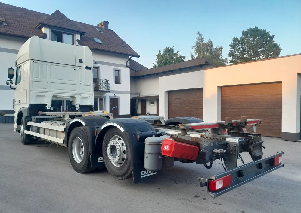 DAF XF 106 450 / BDF RETARDER - משאית עם שלדת תא: תמונה 5 DAF XF 106 450 / BDF RETARDER - משאית עם שלדת תא: תמונה 5