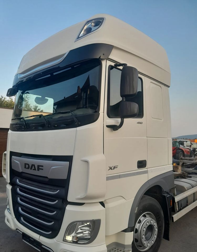 DAF XF 106 450 / BDF RETARDER - משאית עם שלדת תא: תמונה 3 DAF XF 106 450 / BDF RETARDER - משאית עם שלדת תא: תמונה 3